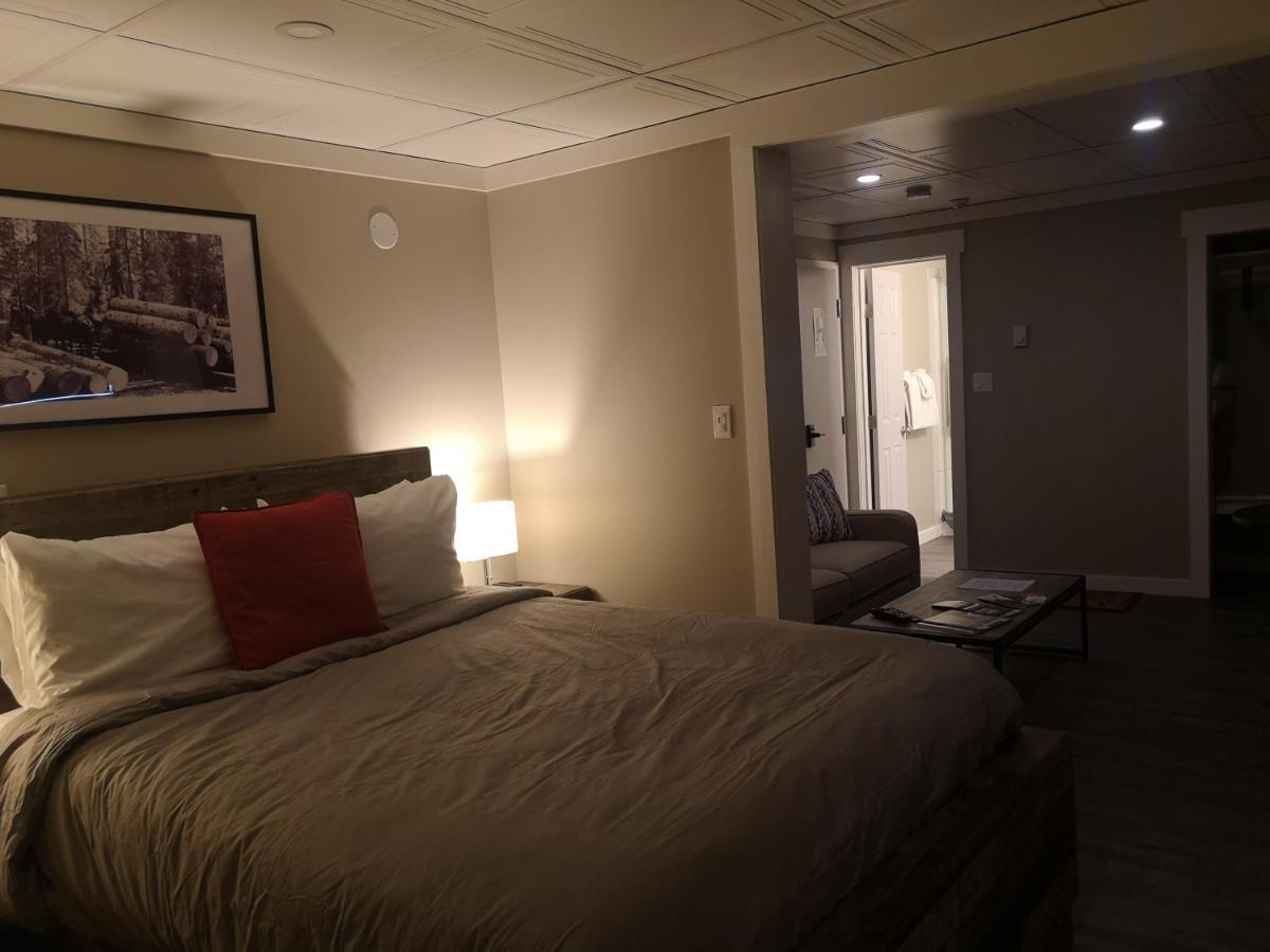 The Cache Hotel And Lodgings Golden Exterior foto